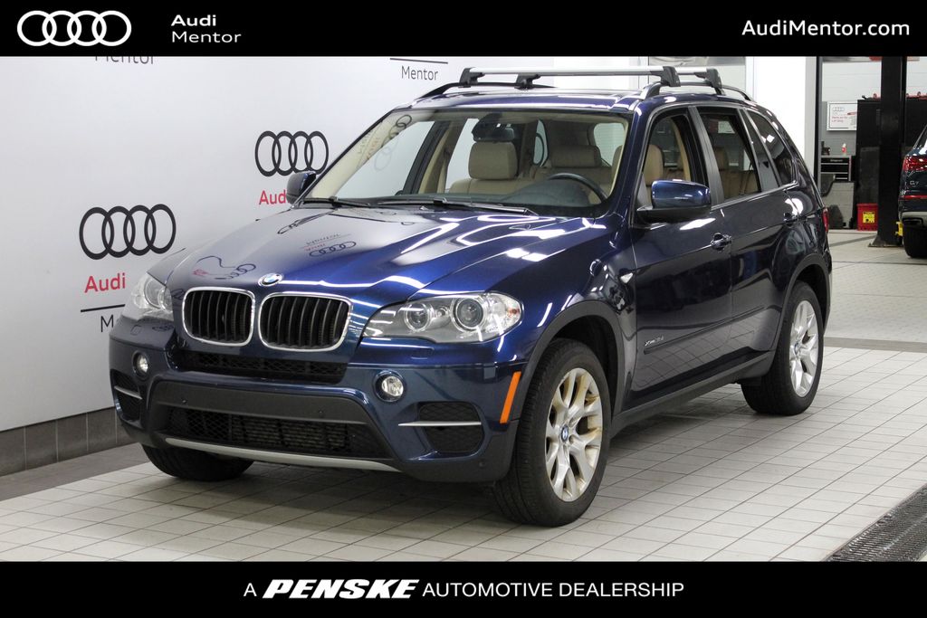 2012 BMW X5 xDrive35i Hero Image
