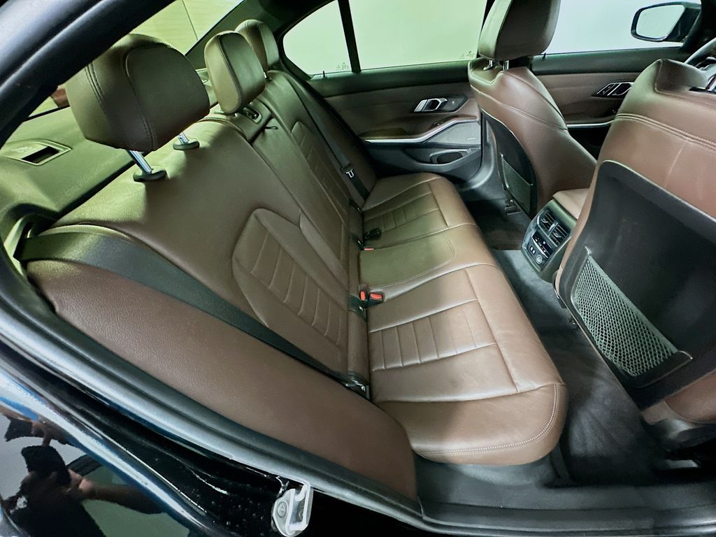 Thumbnail: 2020 BMW 3 Series - 28