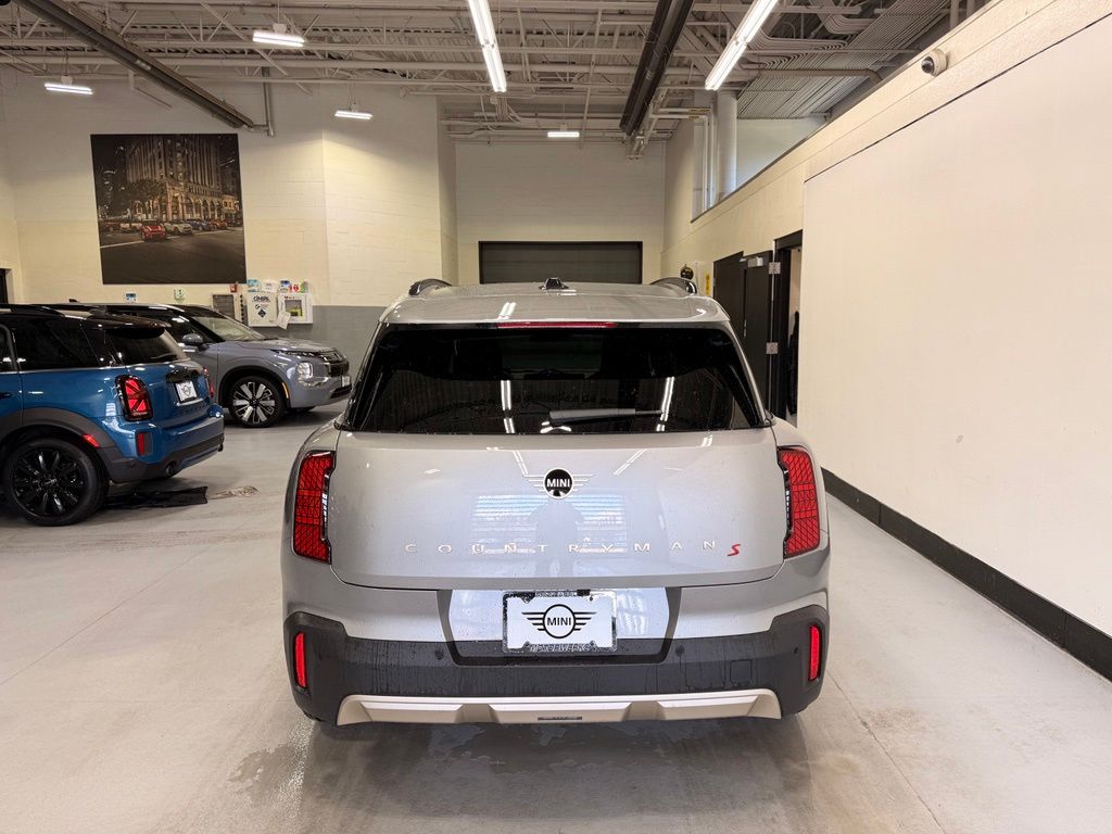 Thumbnail: 2027 MINI Cooper Countryman - 6