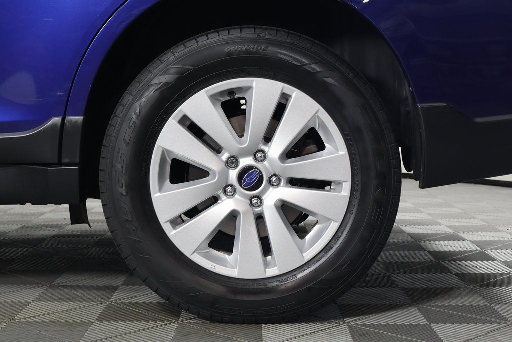 Thumbnail: 2015 Subaru Outback - 16