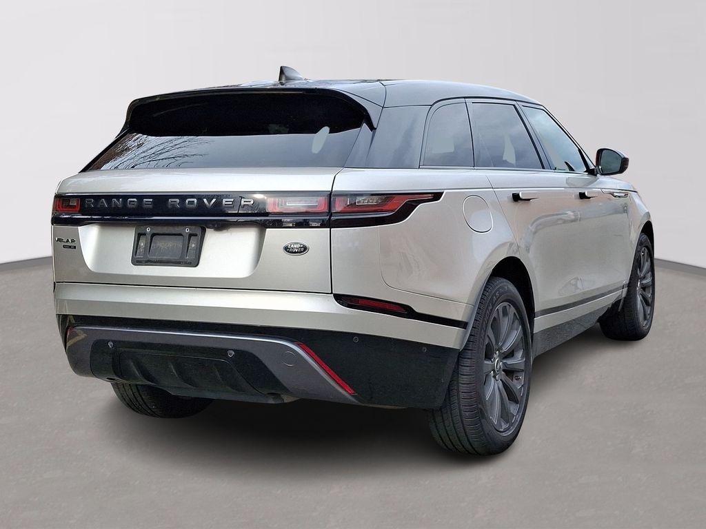 2019 Land Rover Range Rover Velar R-Dynamic SE 4