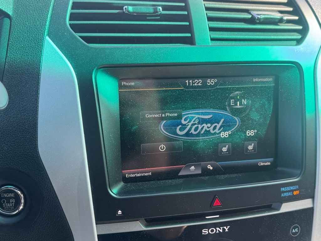 Used 2014 Silver Ford Limited image 32