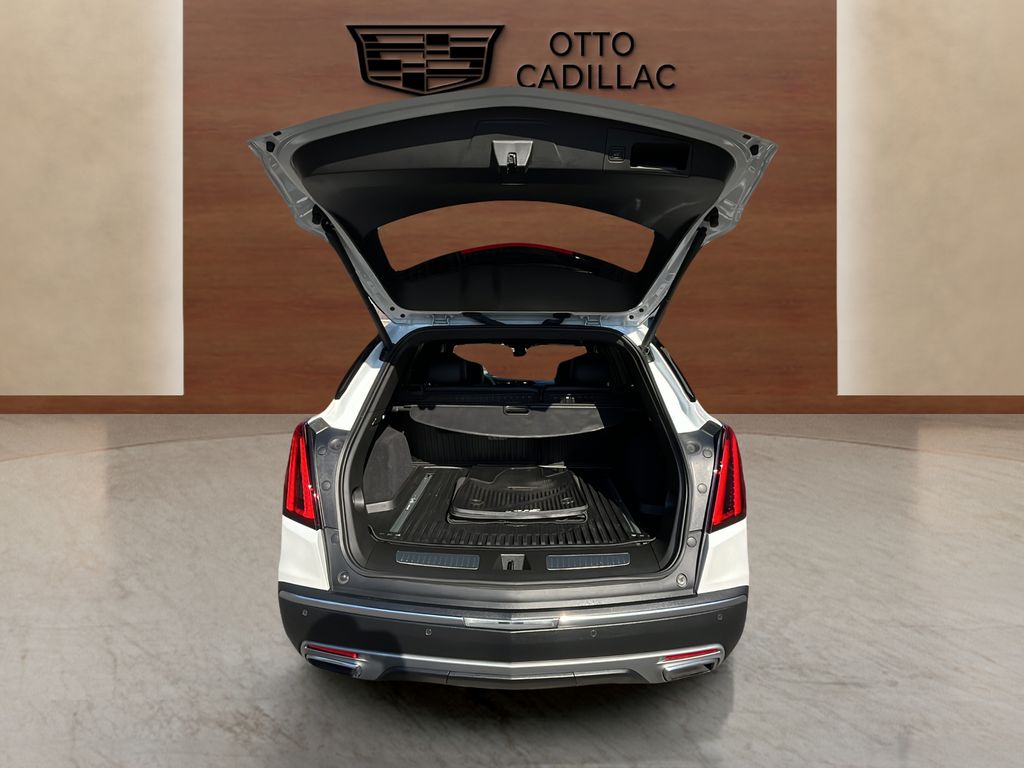 used 2024 Cadillac XT5 car, priced at $42,700