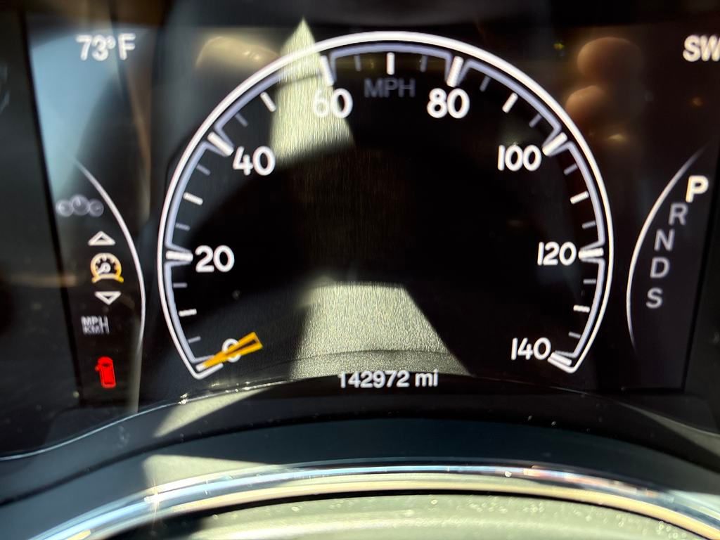 2014 Granite Crystal Metallic Clearcoat Jeep Grand Cherokee Limited 4X4 SUV