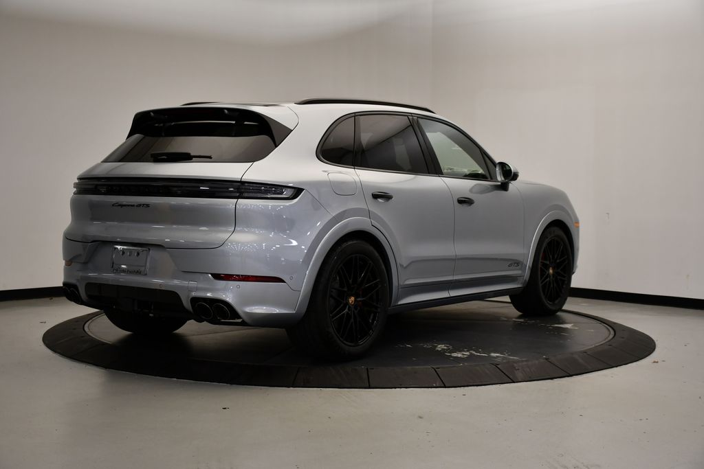 Thumbnail: 2026 Porsche Cayenne - 7