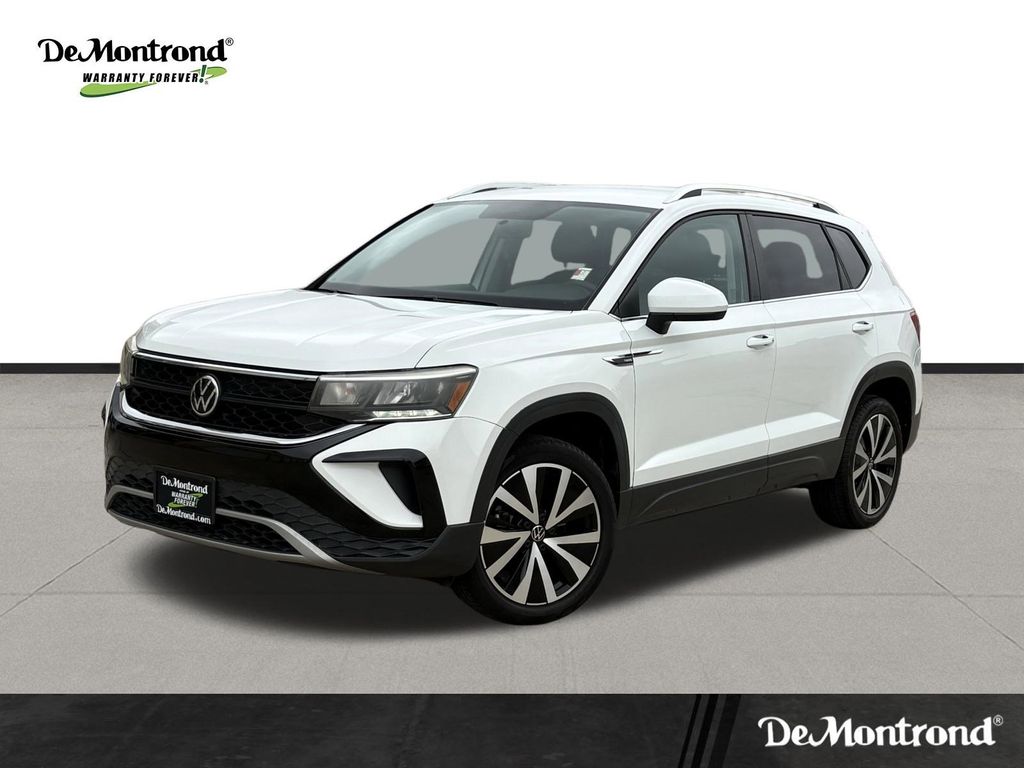 2022 Volkswagen Taos 1.5T SE White at DeMontrond Auto Country