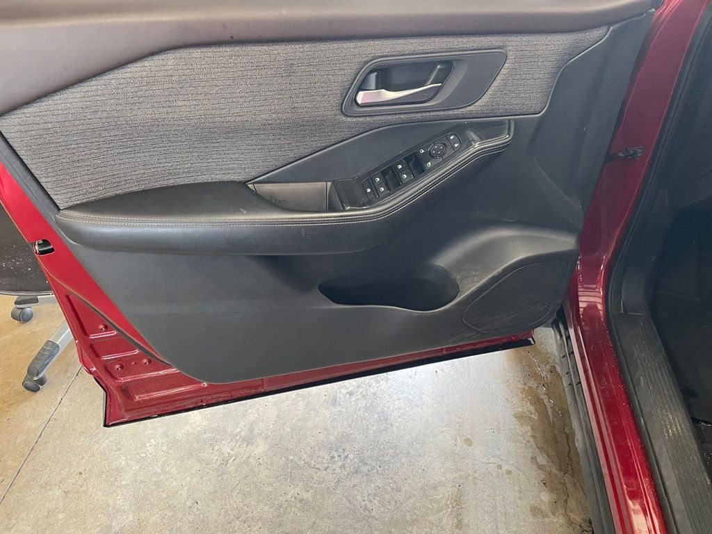 Certified Used 2022 Red Nissan SV image 9