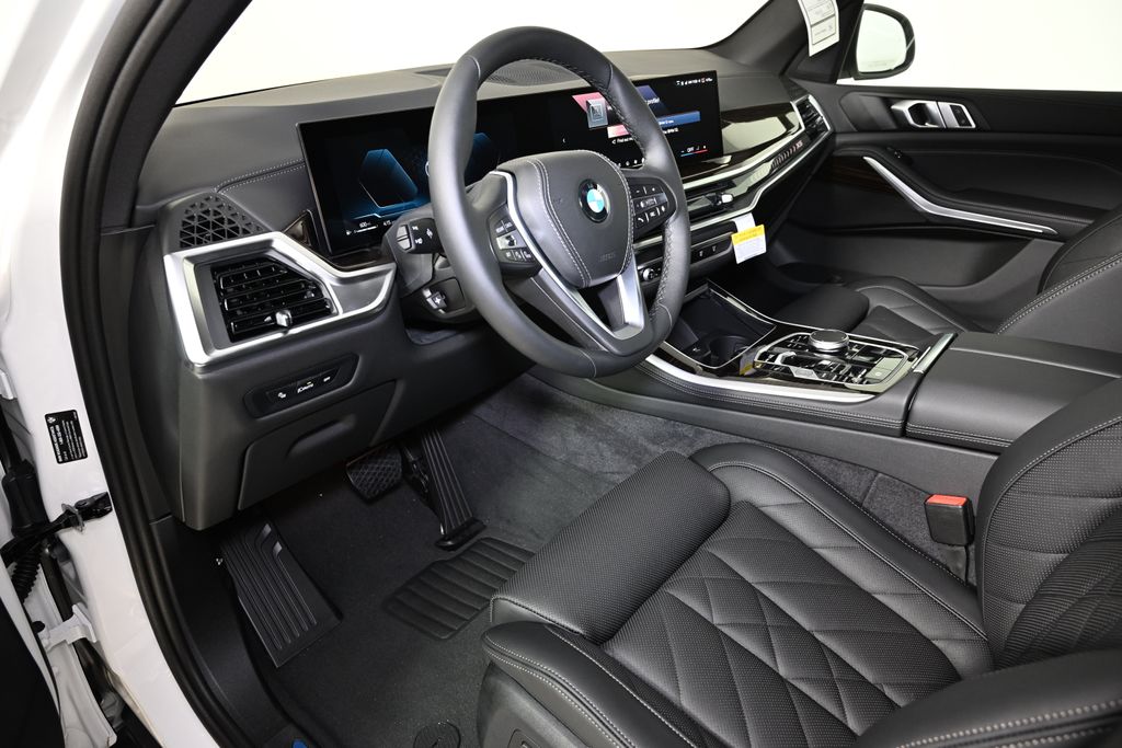 2025 BMW X5 xDrive40i 15