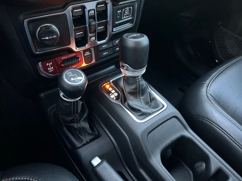 Thumbnail: 2024 Jeep Gladiator - 25