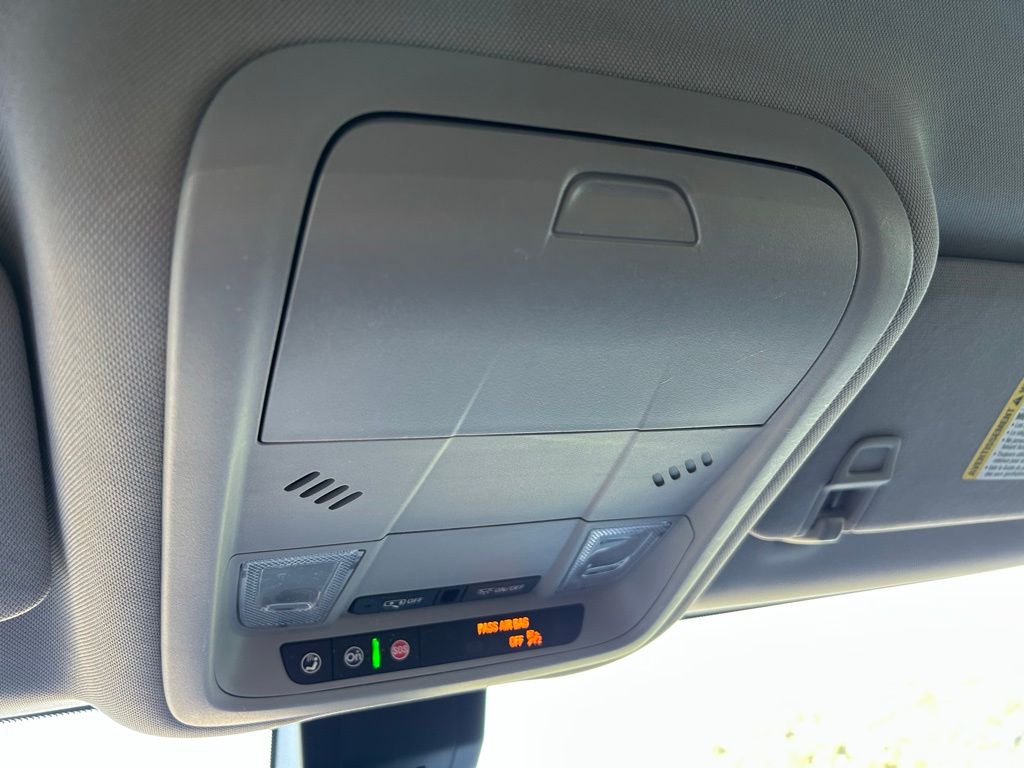 Thumbnail: 2022 GMC Terrain - 30