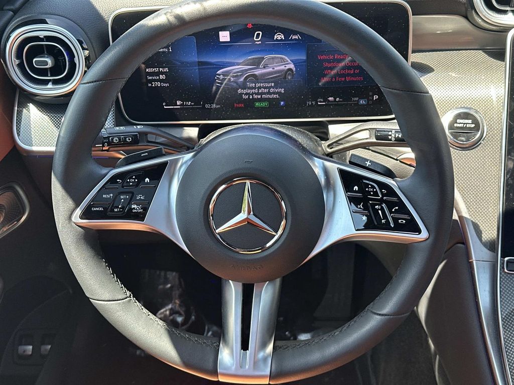 Thumbnail: 2025 Mercedes-Benz GLC - 20