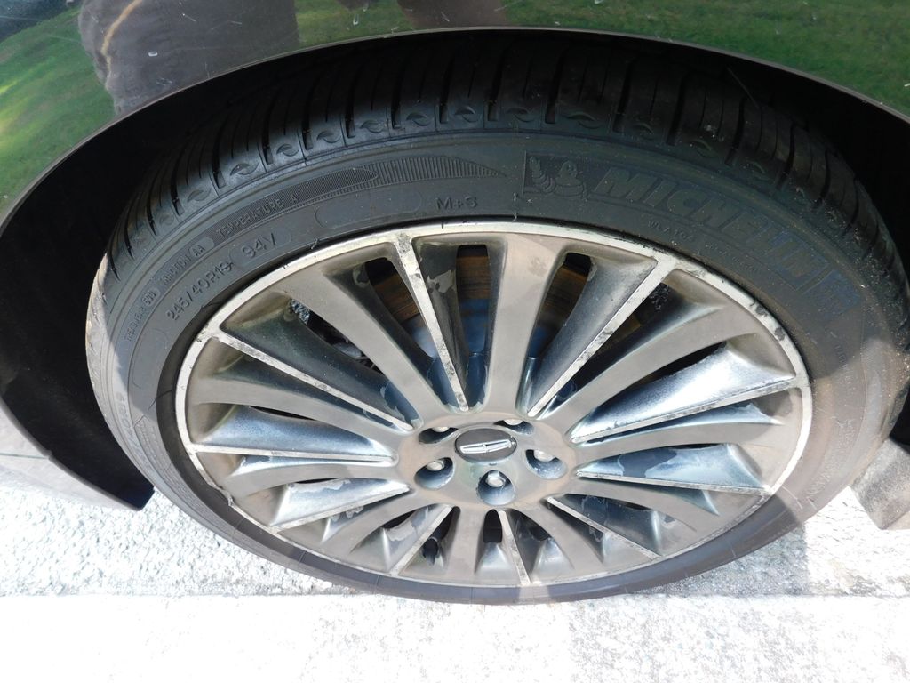 Thumbnail: 2013 Lincoln MKZ - 9
