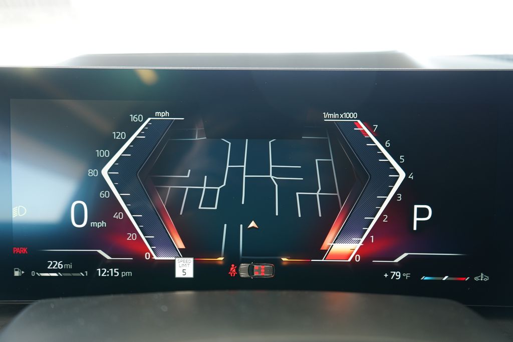 Thumbnail: 2026 BMW X7 - 17