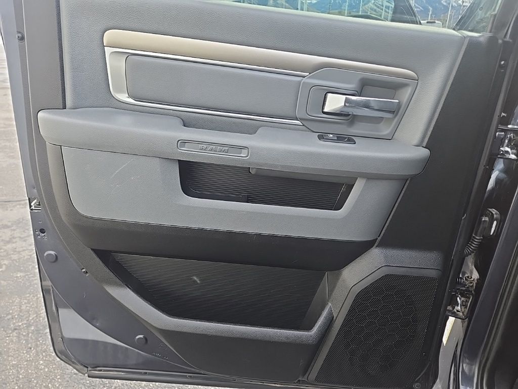 Used 2019 Gray Ram Big Horn image 31