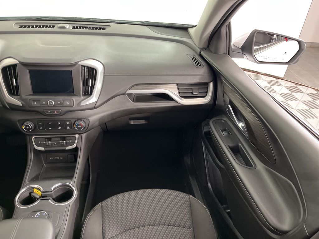 2024 GMC Terrain SLE 19