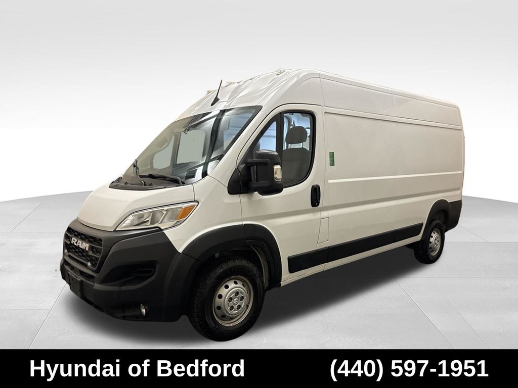 Bright White Clearcoat 2025 RAM ProMaster Van 9-Speed Automatic