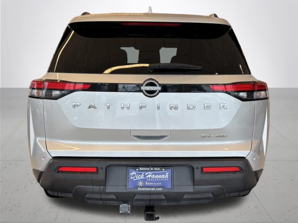 2023 Nissan Pathfinder SV