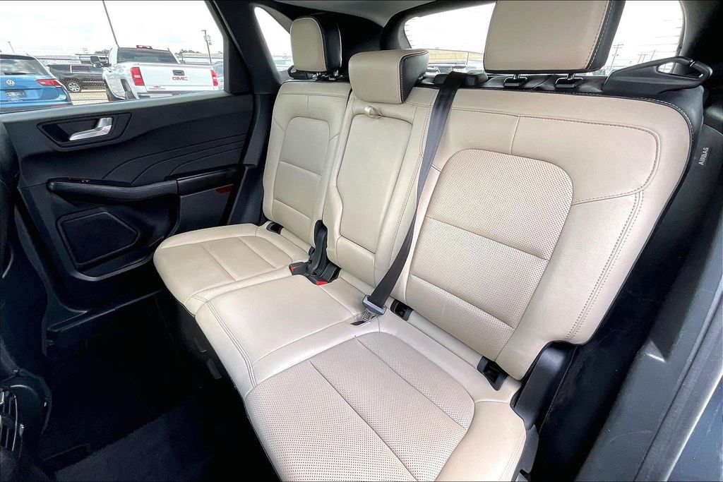 Used 2022 Ford Escape SEL 4D Sport Utility