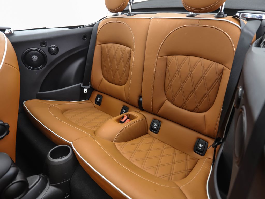 Thumbnail: 2023 MINI Cooper - 19