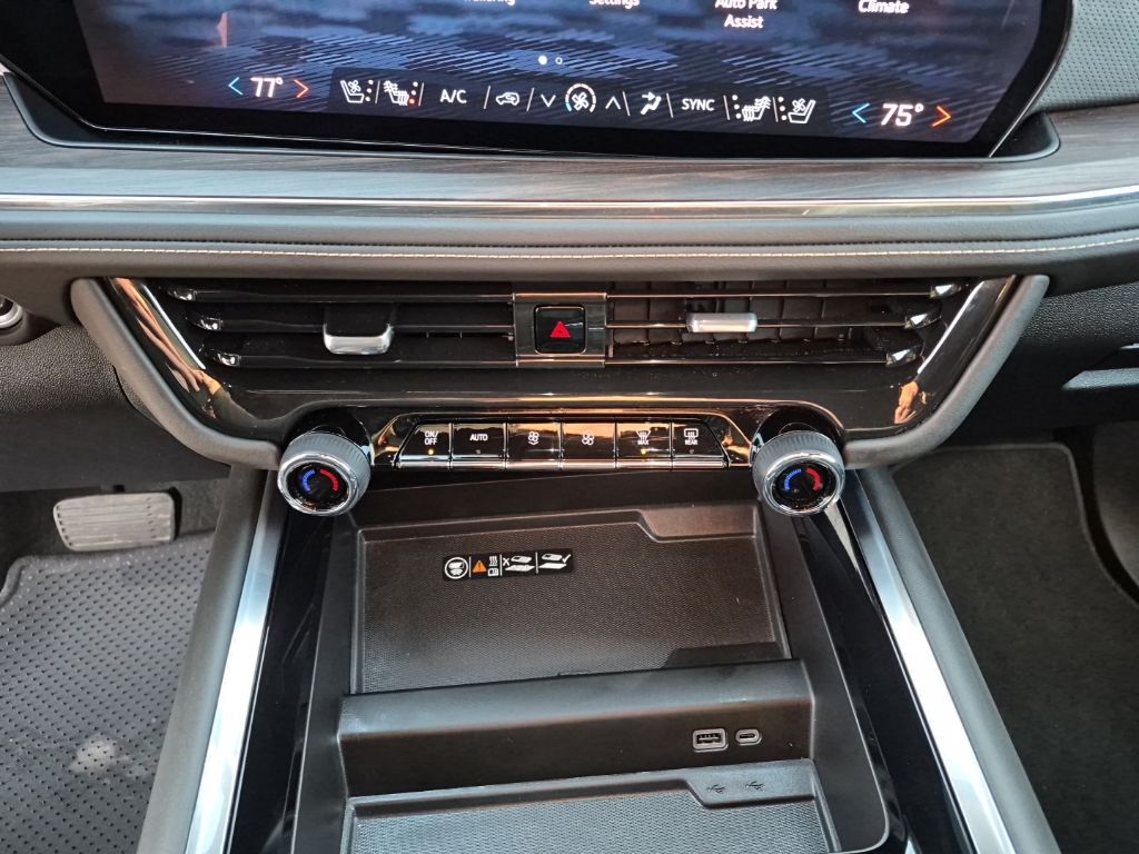 Used Car 2025 Chevrolet Suburban  Premier For Sale Under $70,000 In Austin, Texas