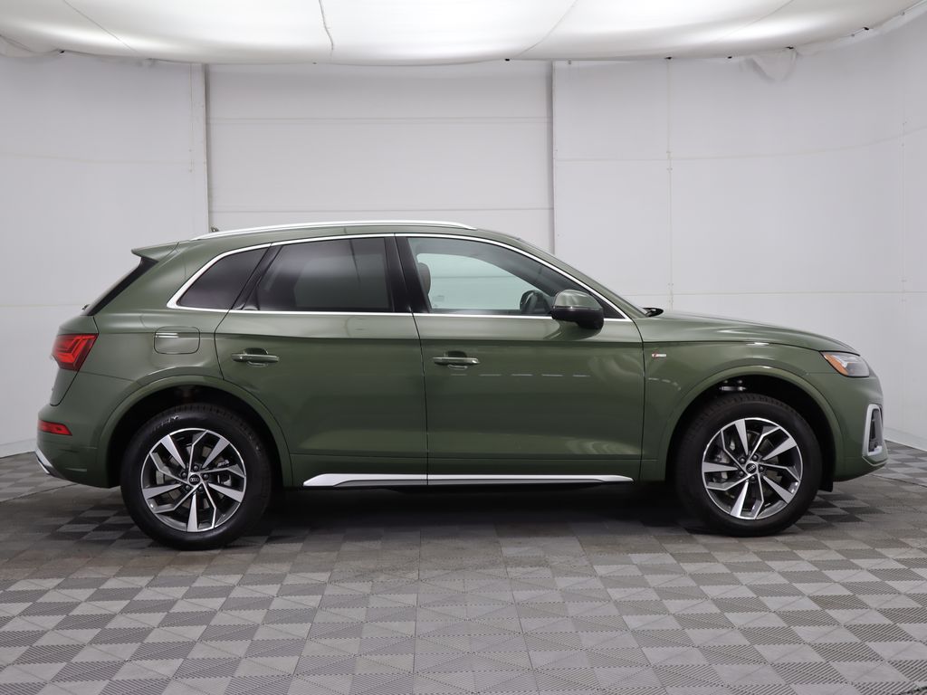 2025 Audi Q5 e Premium Plus 4