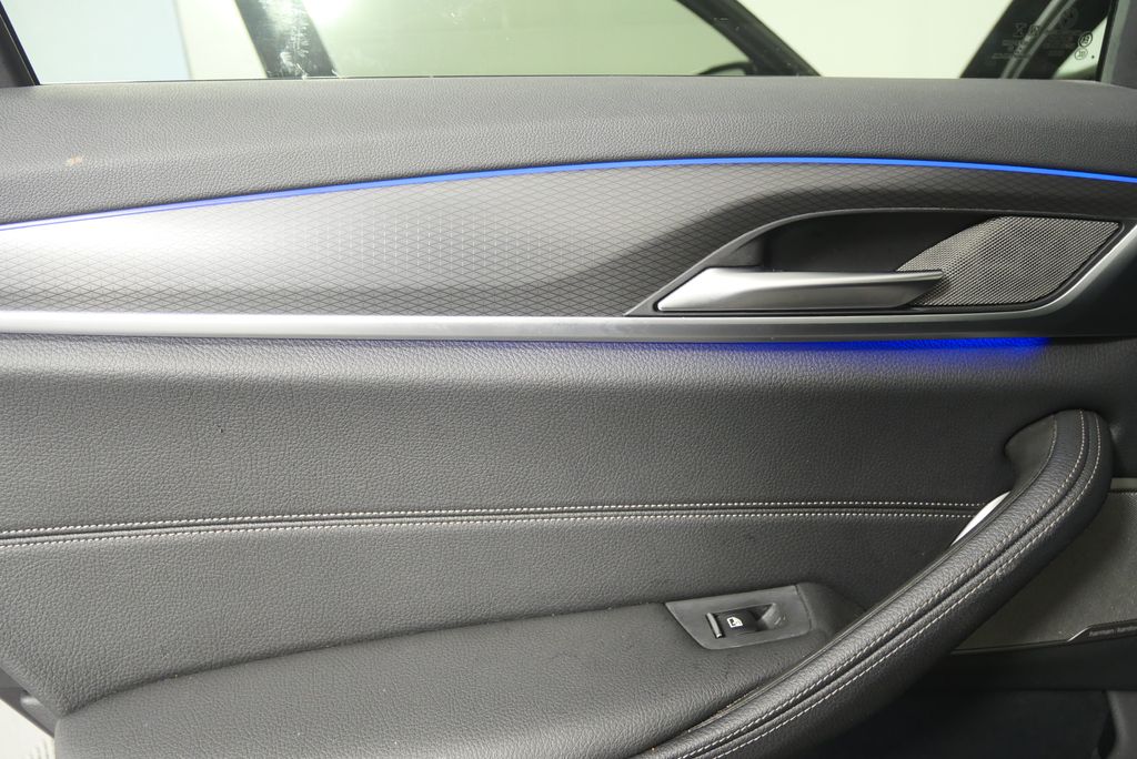 Thumbnail: 2023 BMW 5 Series - 13