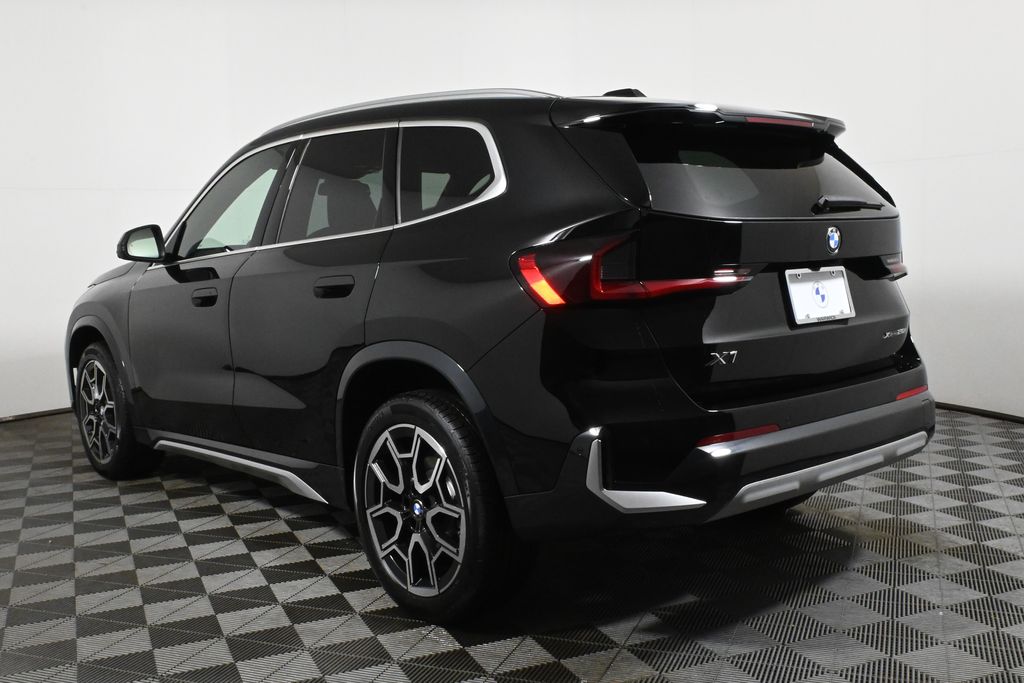 2025 BMW X1 xDrive28i 5