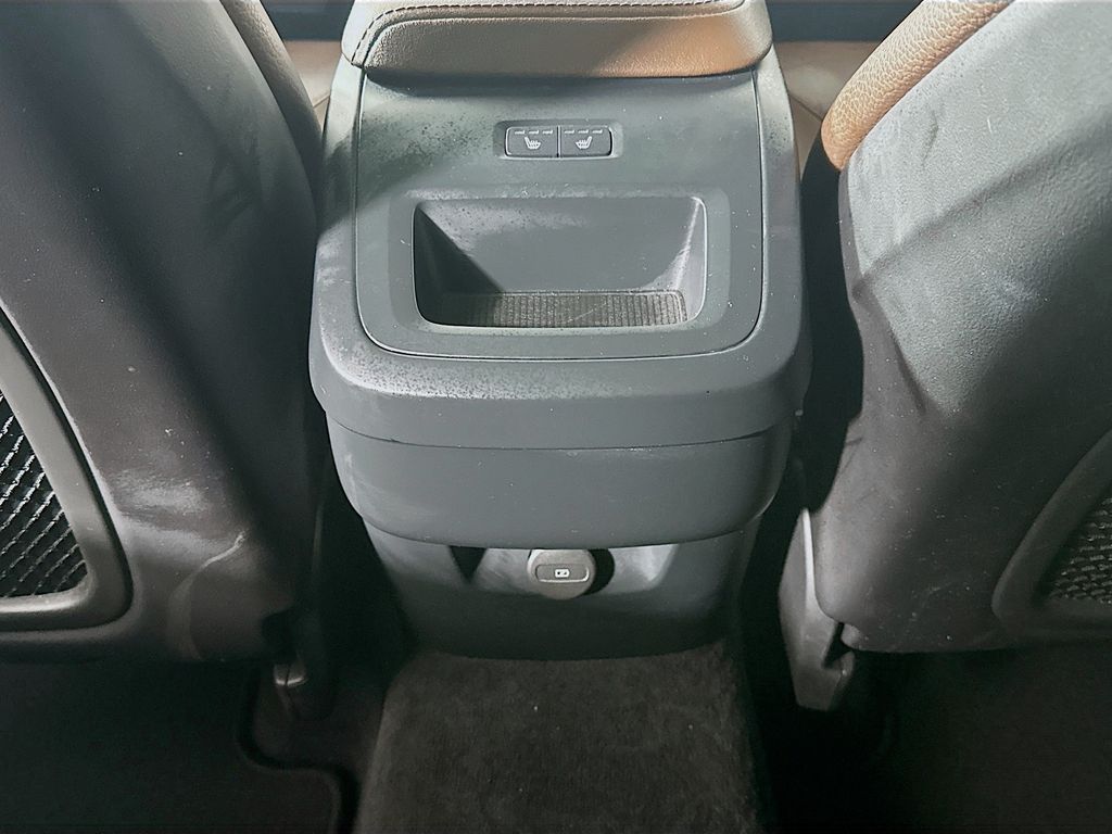 Used 2023 Silver Volvo B5 Plus Dark Theme image 22