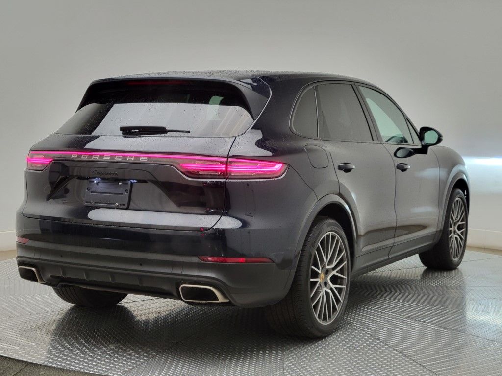 Thumbnail: 2022 Porsche Cayenne - 5