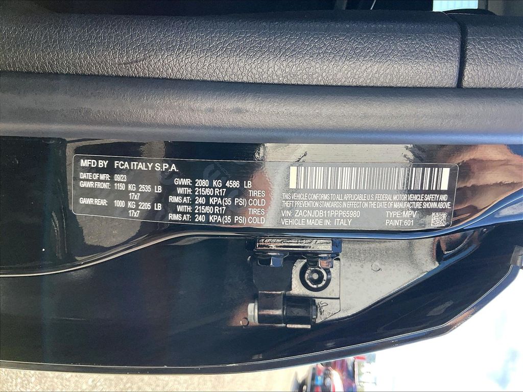 2023 Jeep Renegade — photo 29