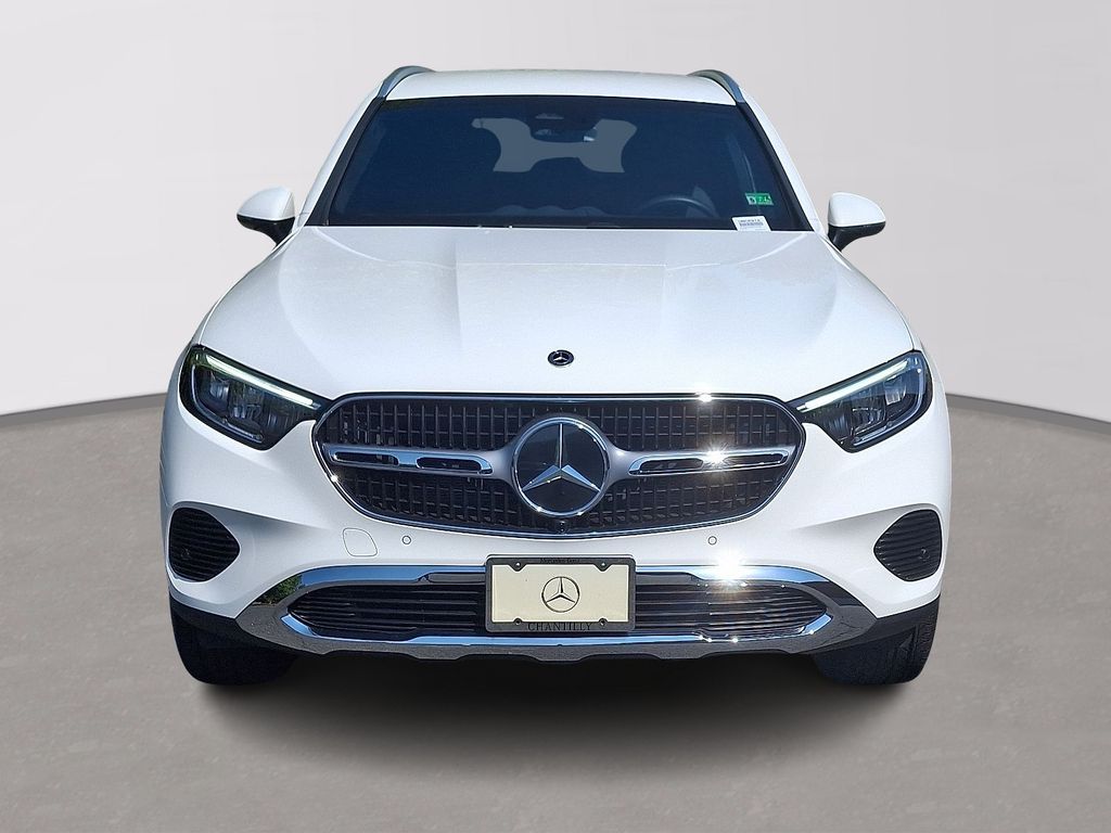 2024 Mercedes-Benz GLC 300 2
