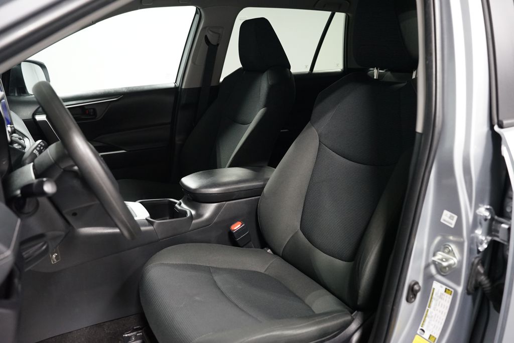 Thumbnail: 2024 Toyota RAV4 - 25