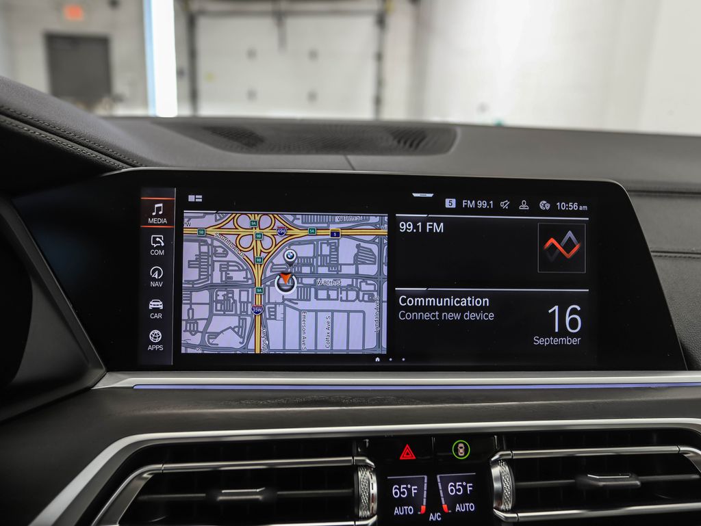 Thumbnail: 2022 BMW X7 - 15