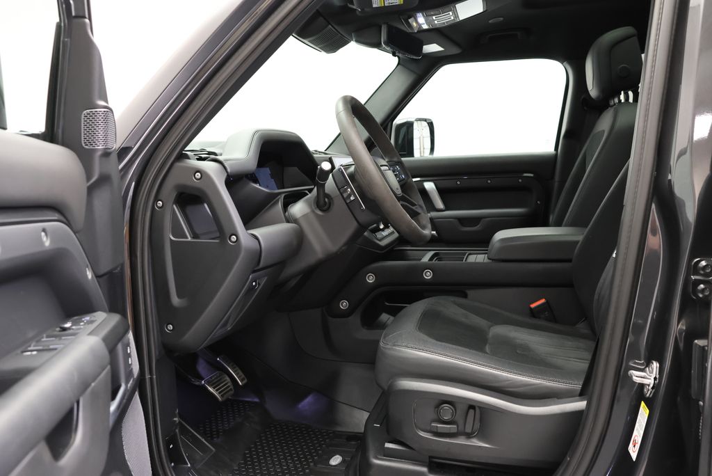 Thumbnail: 2023 Land Rover Defender - 30