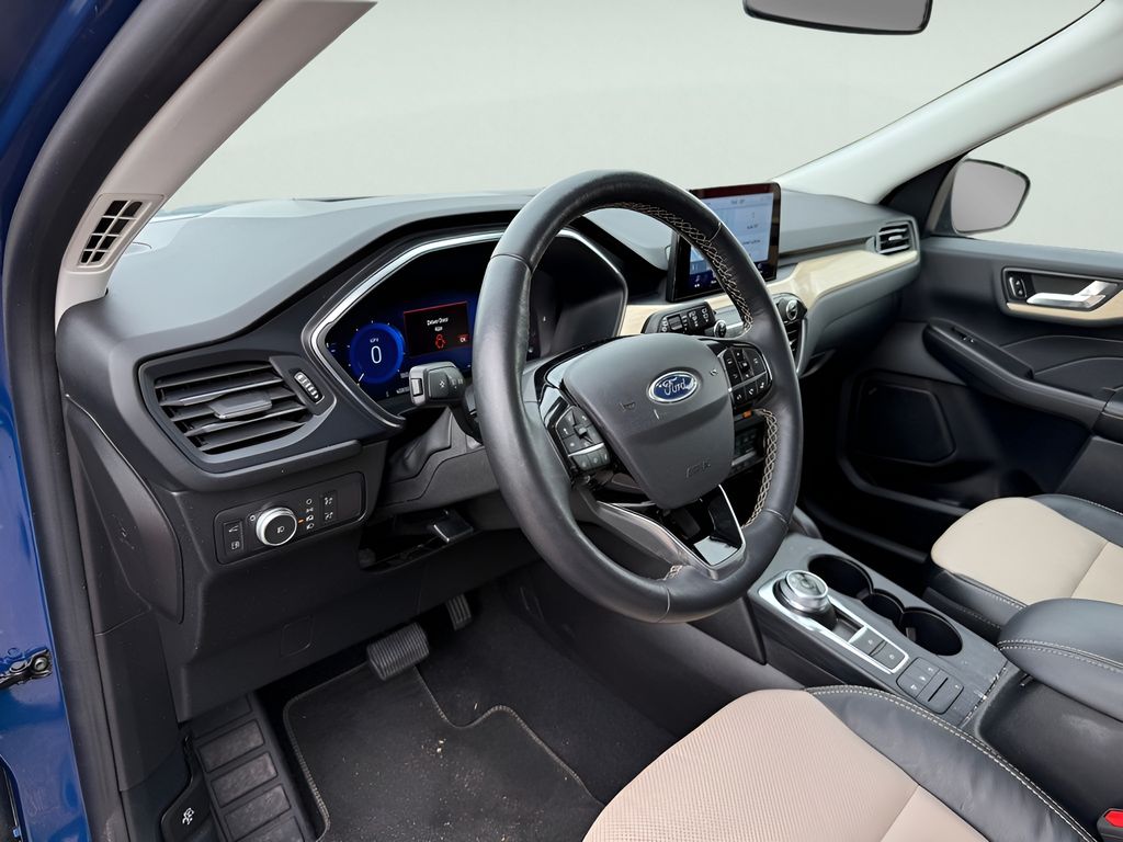 2022 Ford Escape Hybrid