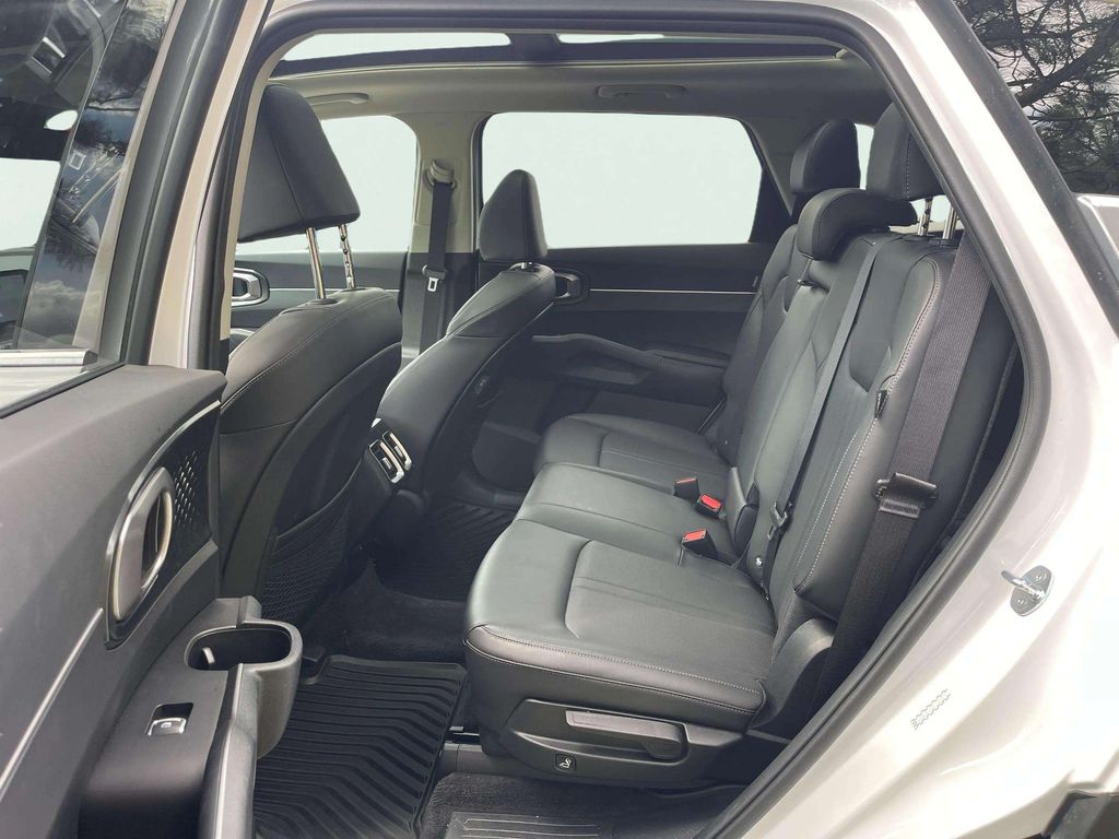 Certified Used 2025 Glacial White Pearl Kia S image 28