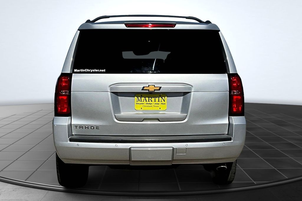 2017 Chevrolet Tahoe LT Silver at Autostrade