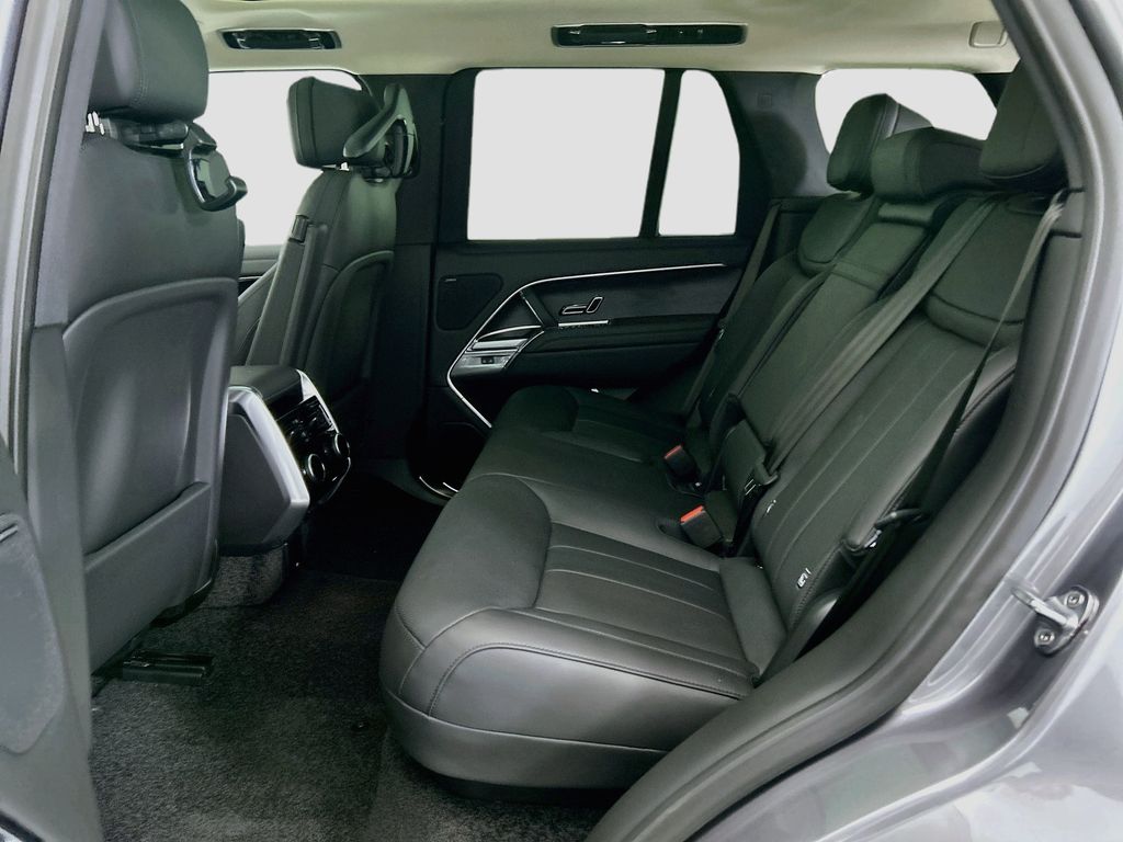 Thumbnail: 2026 Land Rover Range Rover - 20