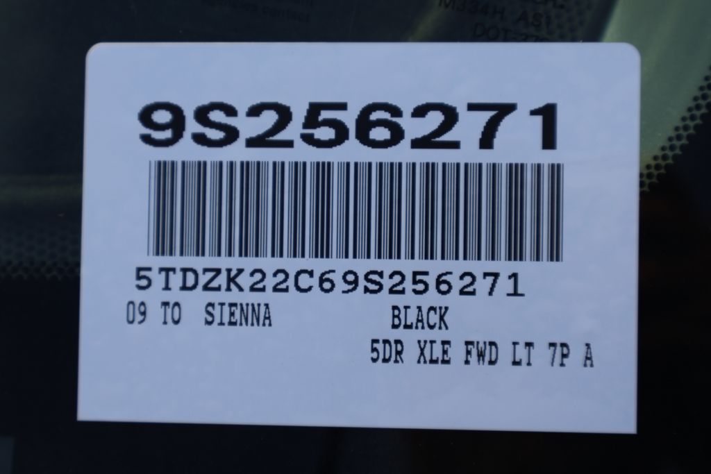 Thumbnail: 2009 Toyota Sienna - 7