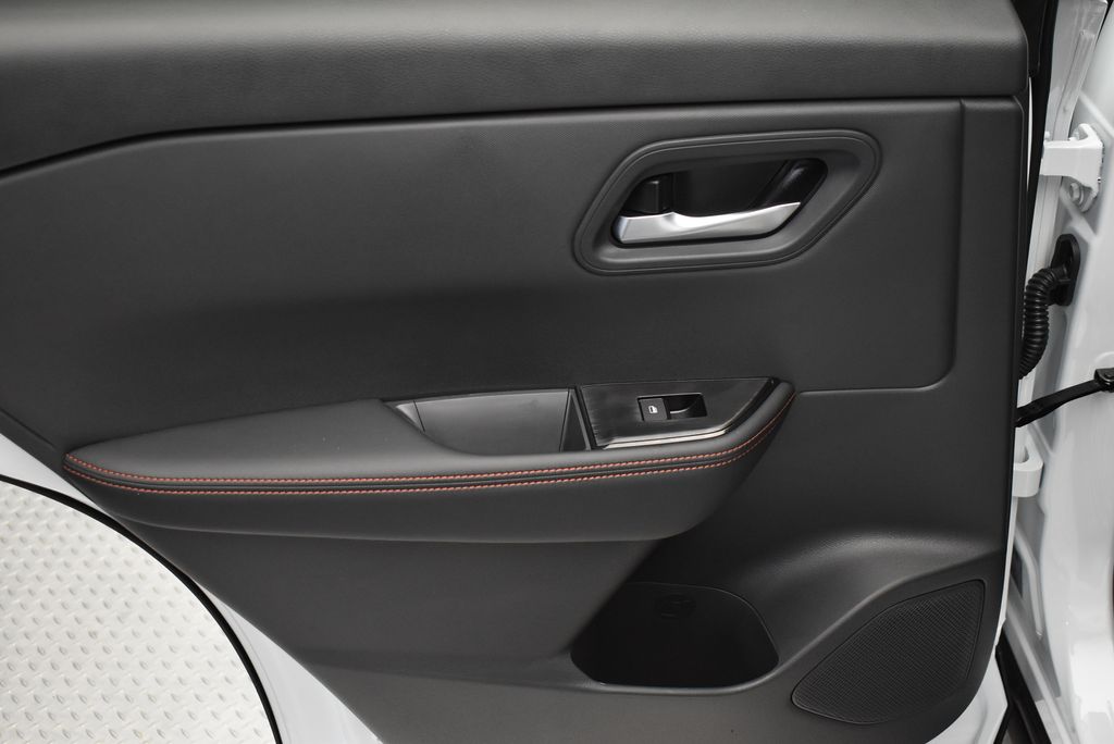 Thumbnail: 2026 Nissan Rogue - 32