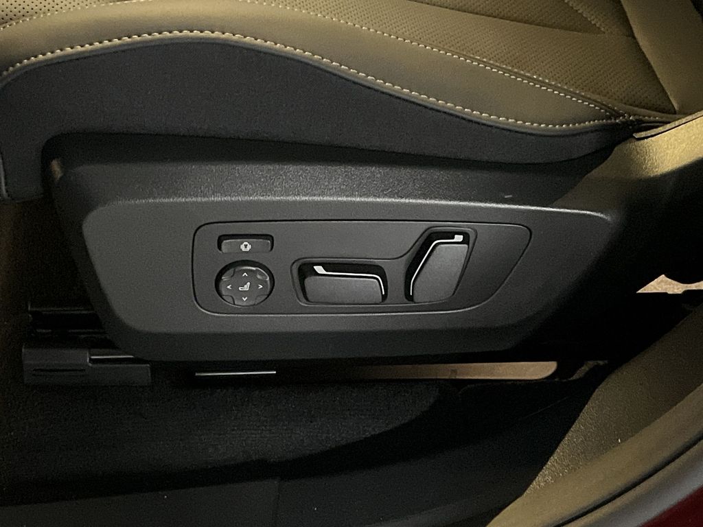 Thumbnail: 2026 BMW X3 - 12