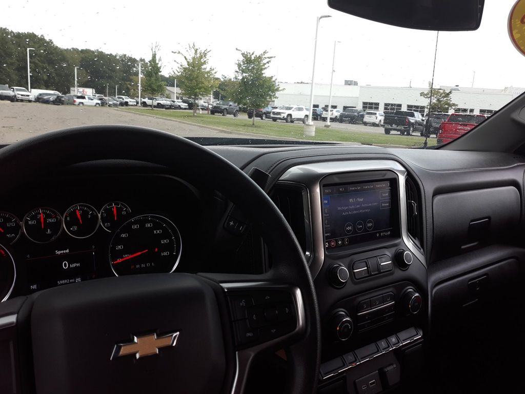 2020 Chevrolet Silverado 1500 LT 38