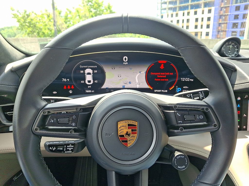 Thumbnail: 2022 Porsche Taycan - 21