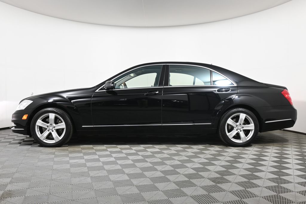 2010 Mercedes-Benz S-Class S 550 2