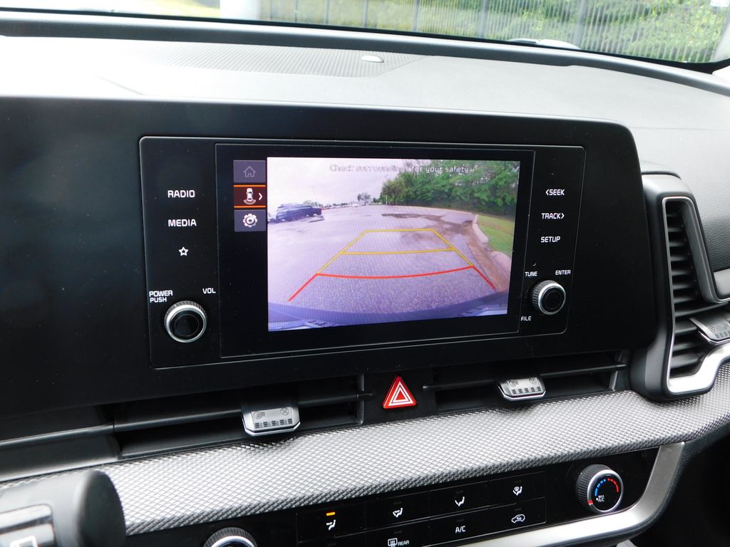2023 Kia Sportage LX 10