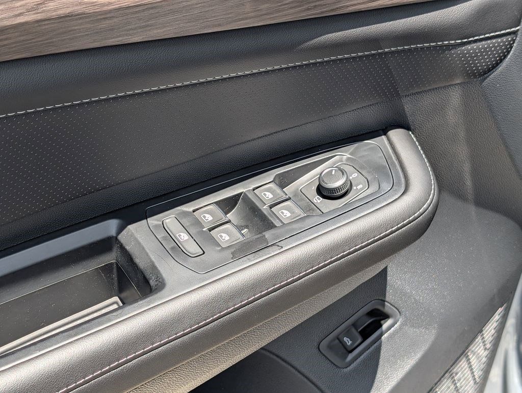 2026 Volkswagen Atlas 2.0T SEL Premium R-Line - 10