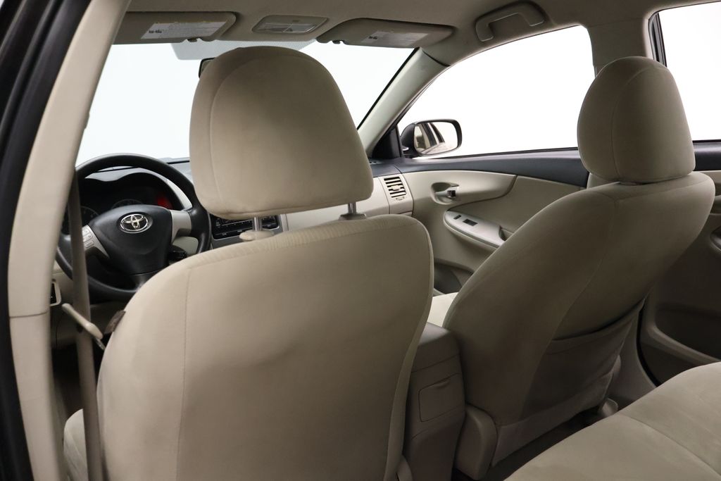 Thumbnail: 2012 Toyota Corolla - 20