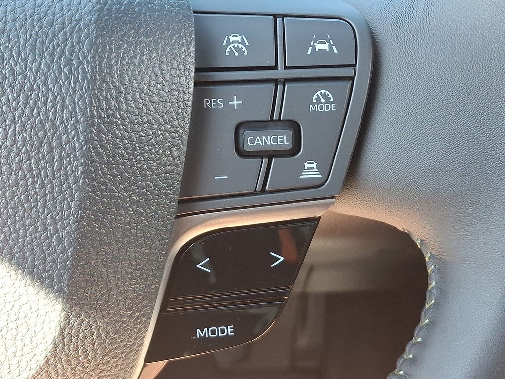 Thumbnail: 2025 Toyota Camry - 23