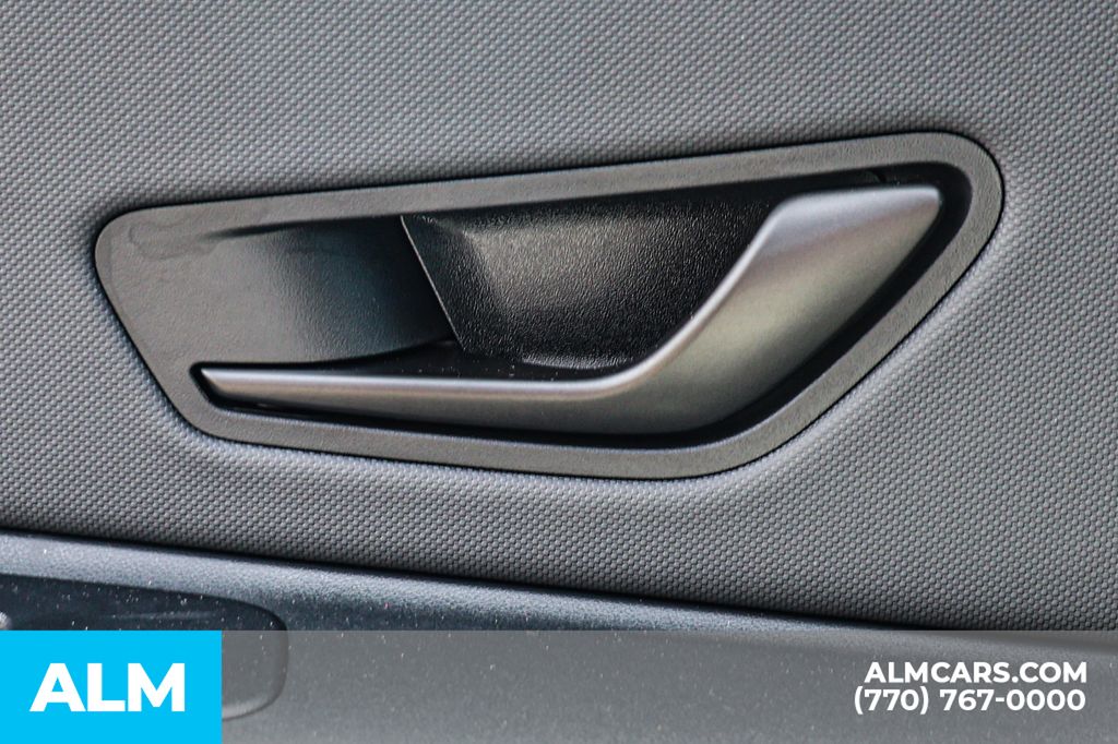 Used 2025 Silver Hyundai SEL Sport image 51
