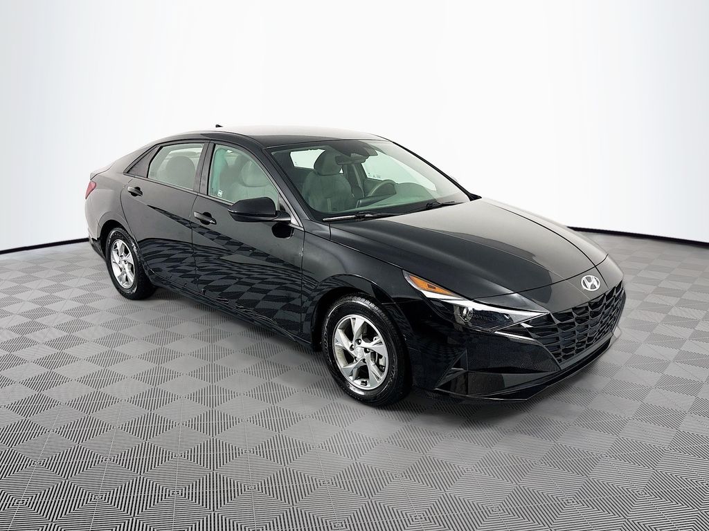 Phantom Black 2021 Hyundai Elantra Sedan Front-Wheel Drive Continuously Variable Transmission